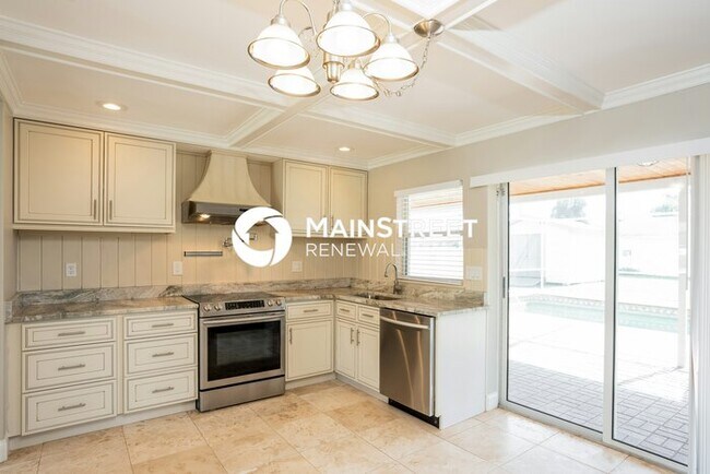 Building Photo - 3 Bedroom Pet-Friendly Home in PORT CHARLO...