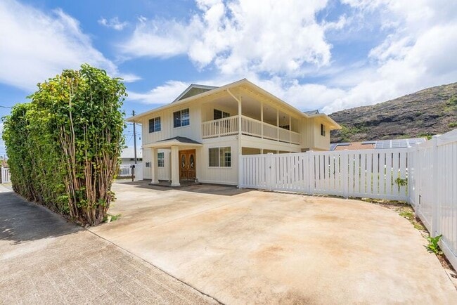 Building Photo - 280 Kuliouou Rd