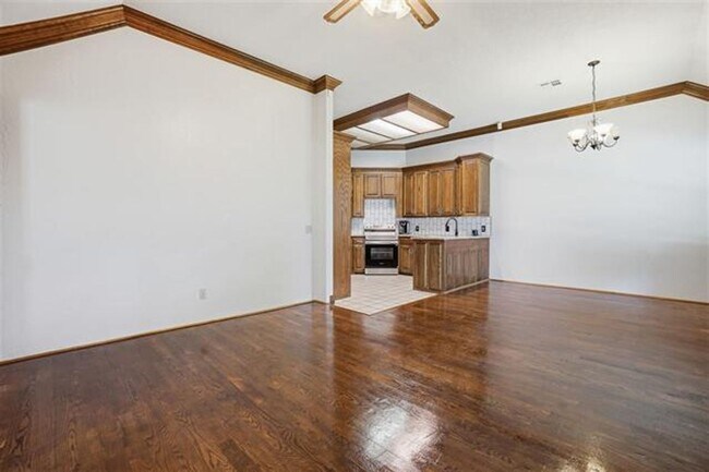 Foto del edificio - Beautiful 4 Bedroom Home with Pool – Available Now!