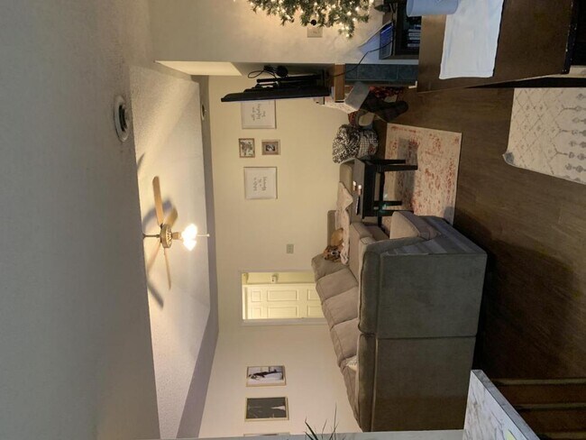 Foto del edificio - 625 W Edgewood St