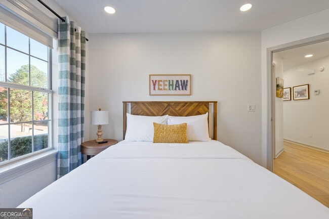 Foto del edificio - 17 N Wesley Ridge