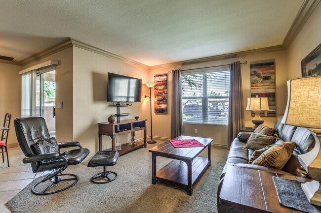 Living Room - 1150 N Buffalo