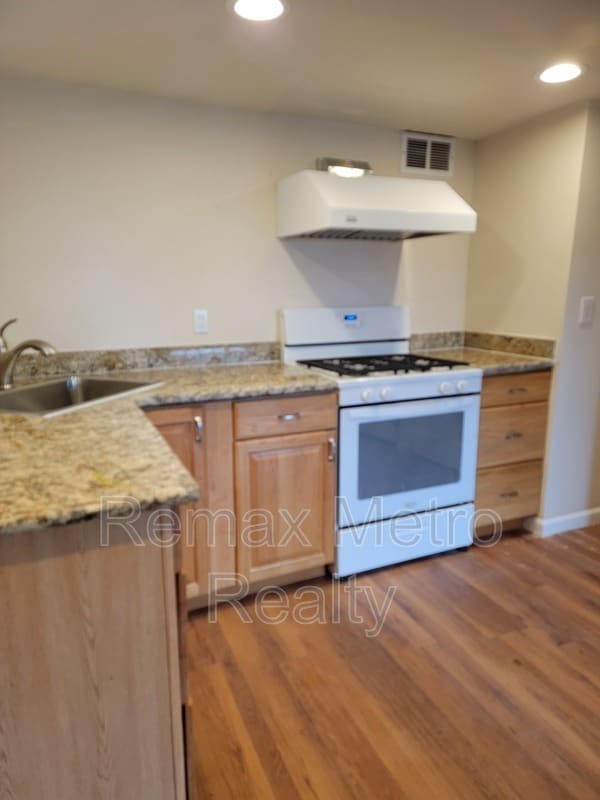 Photo - 3007 Humes Pl W Apartment