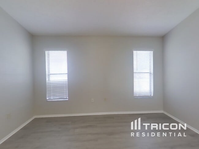 Building Photo - 2273 Seward Cir