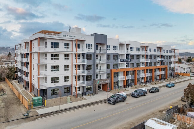 Building Photo - 500 Asher