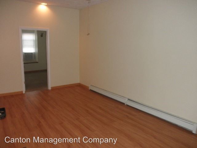 Building Photo - 110 S Highland Ave