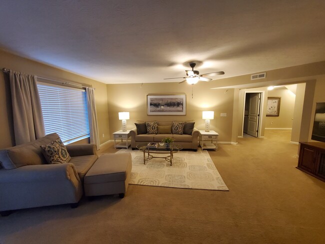 Building Photo - 7226 English Dr