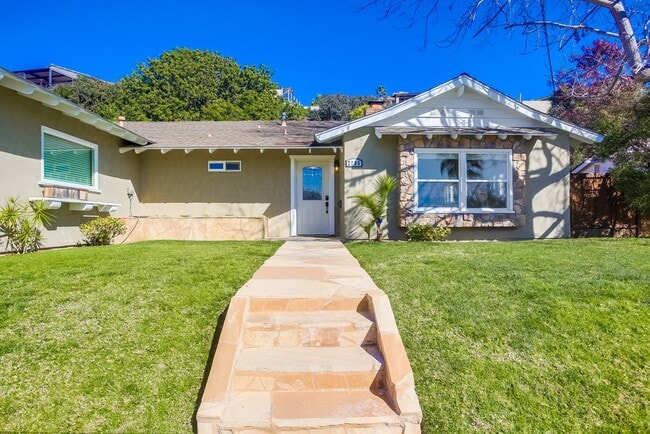 Building Photo - 2295 Bahia Dr