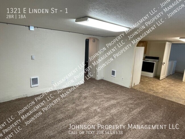 Building Photo - Caldwell 2-Bedroom Basement Apartment with...
