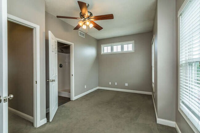1739 N Washington St Bloomington In 47408 Townhouse For 1739 N Washington St Bloomington In