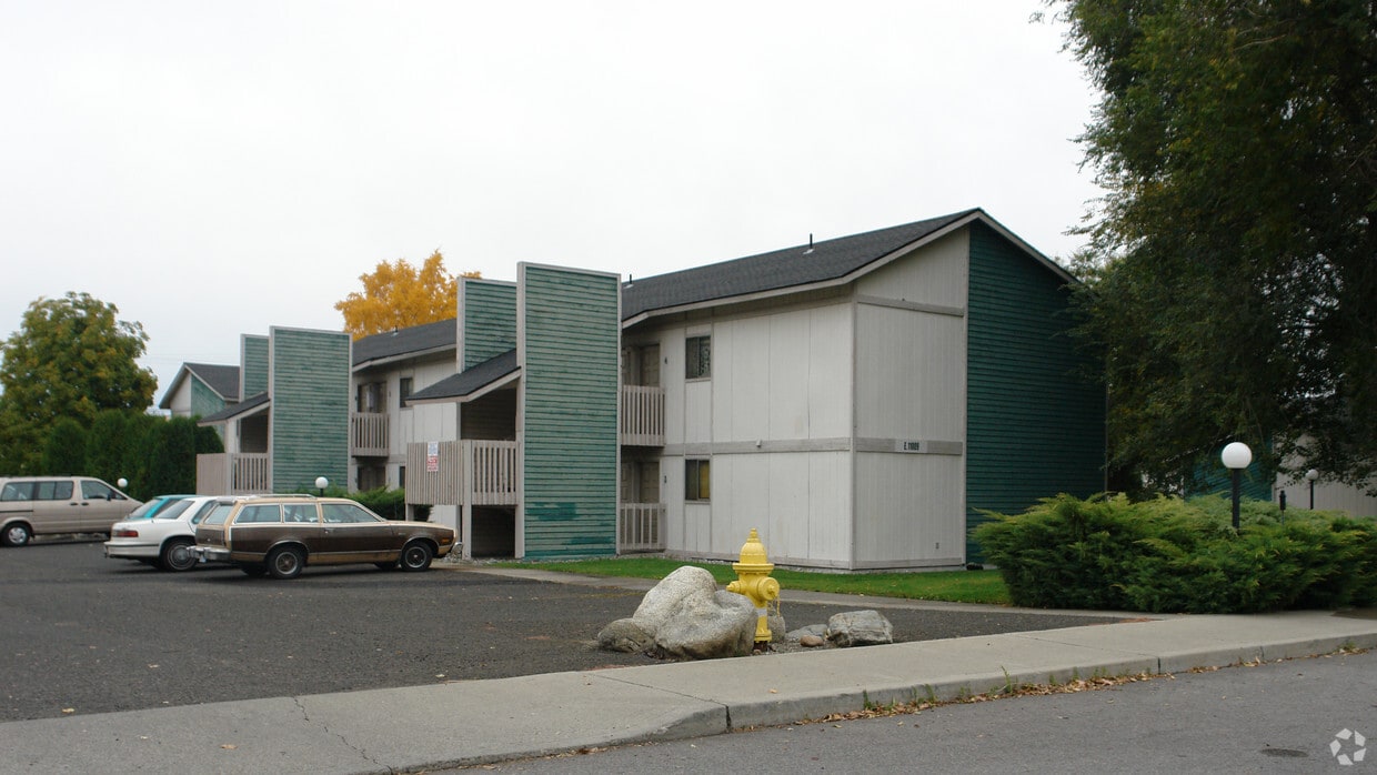 Primary Photo - 10820 E 3rd Ave