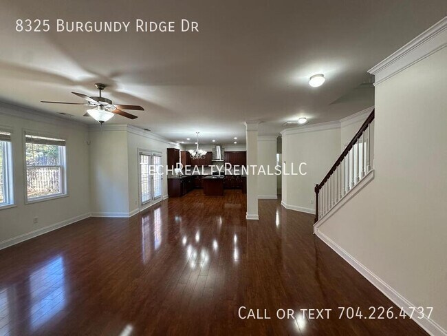 Building Photo - 8325 Burgundy Ridge Dr