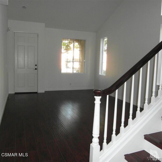 Building Photo - 658 Avenida Magdalena