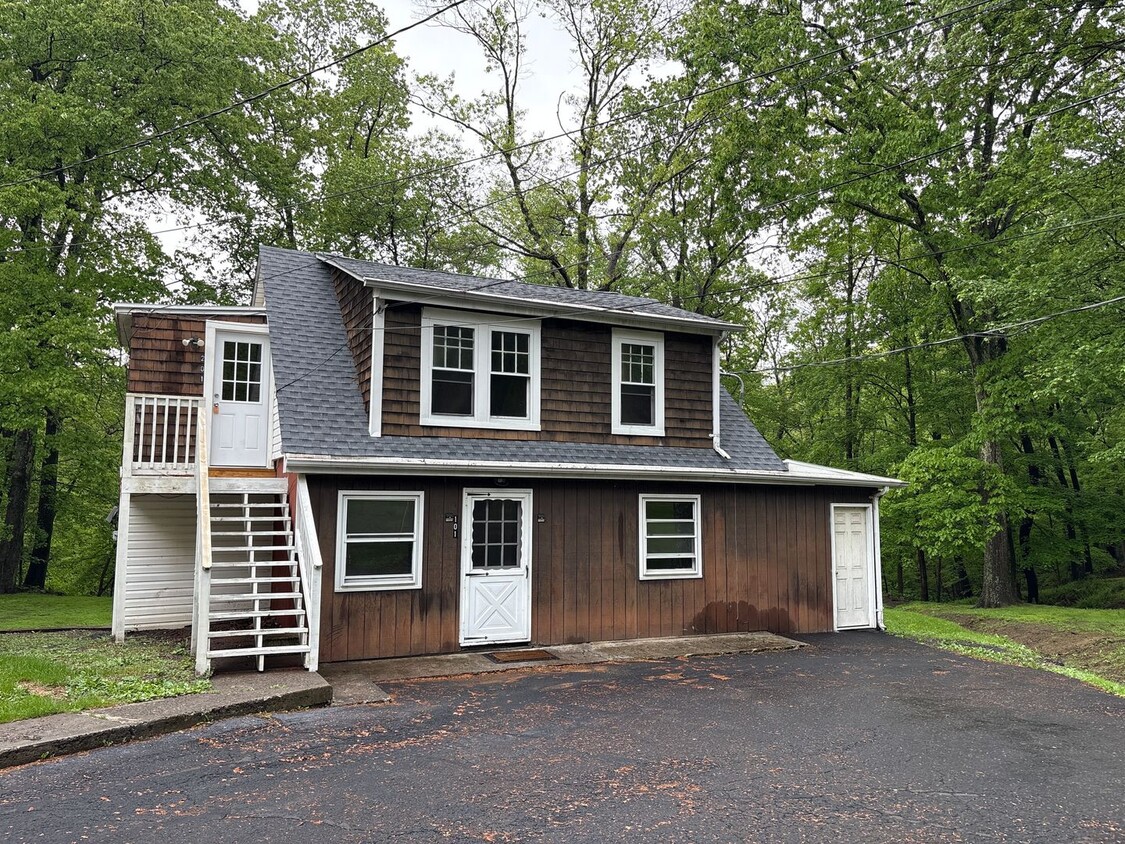 Primary Photo - 4036-4038 Manor Drive