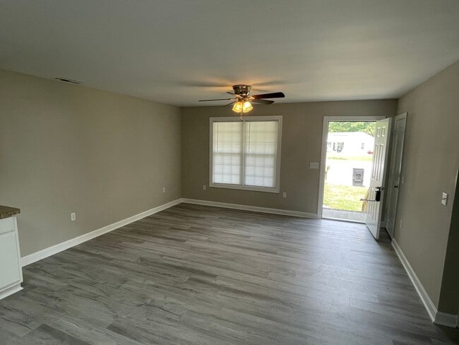 Building Photo - Remodeled House in Princeville