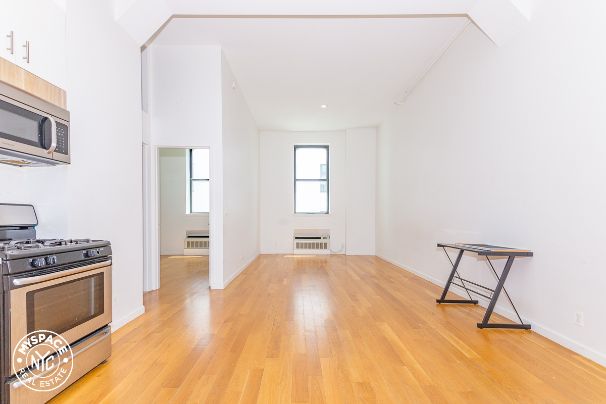 Foto principal - 303 Broome St