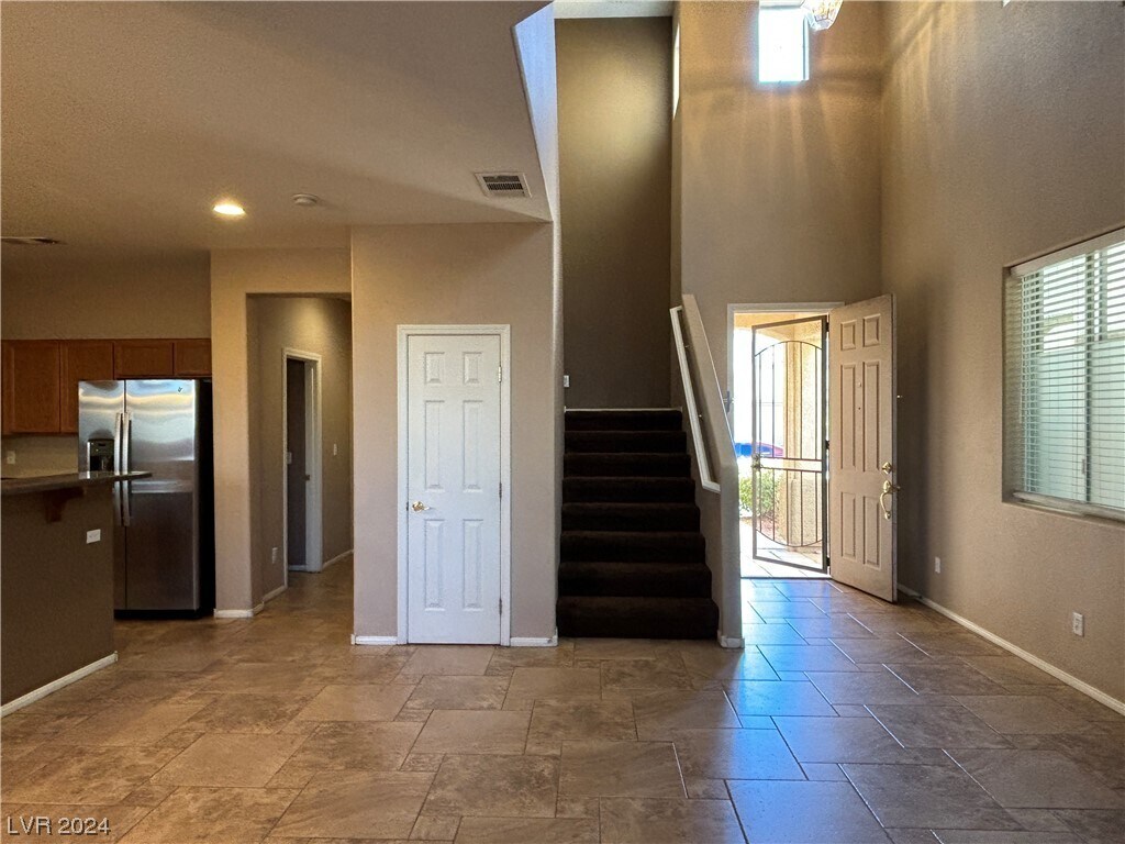 Foto principal - 9012 Vintage Wine Ave