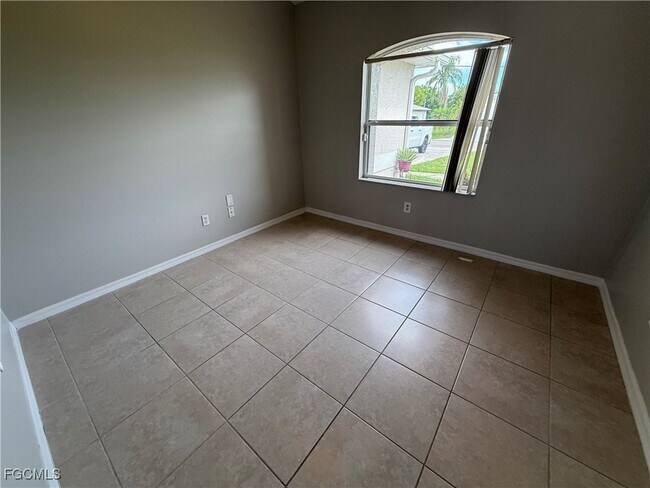 Foto del edificio - 709 SW 31st St