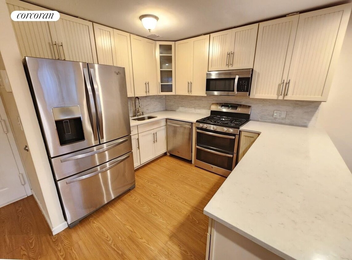 Foto principal - 336 Howe Ave