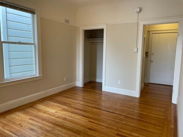 Primary Photo - bedroom in San Francisco CA 94110
