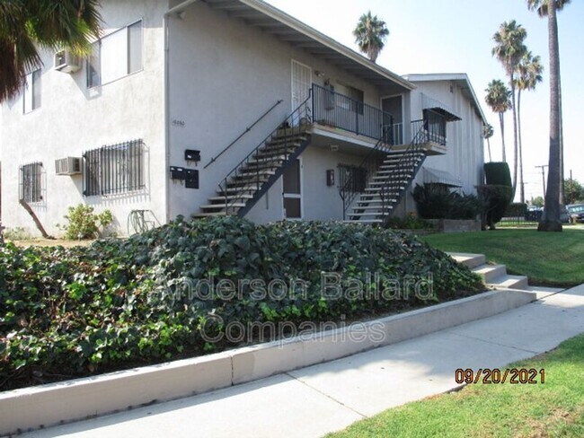 Building Photo - 10060 Laurel Ave