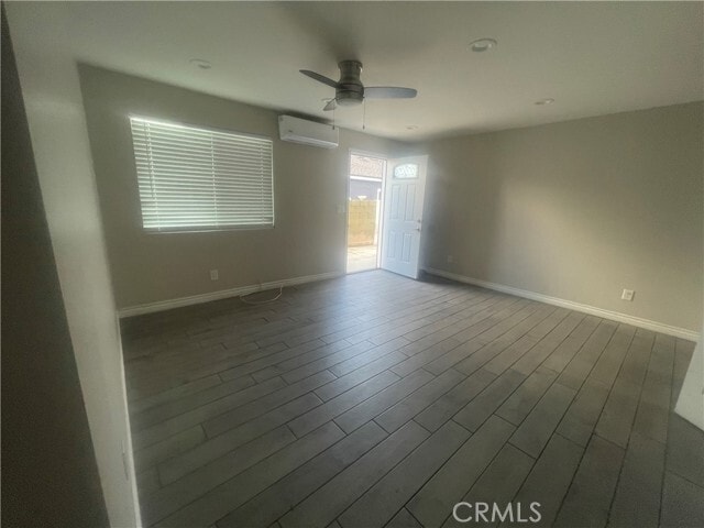 Foto del edificio - 4552 E 53rd St