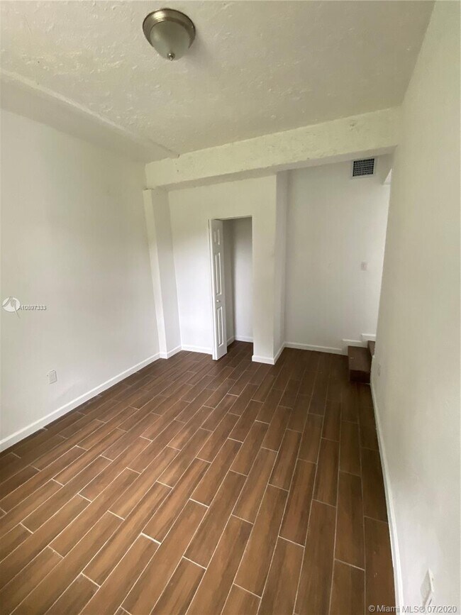 Building Photo - 2027 NW 91st St