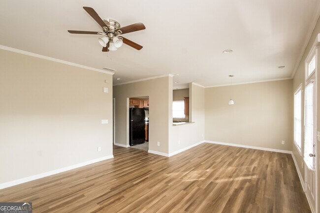 Foto del edificio - 83 Bowen Ave SE