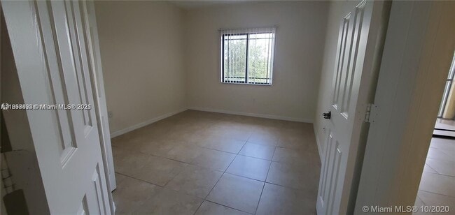 Building Photo - 3018 Alcazar Pl
