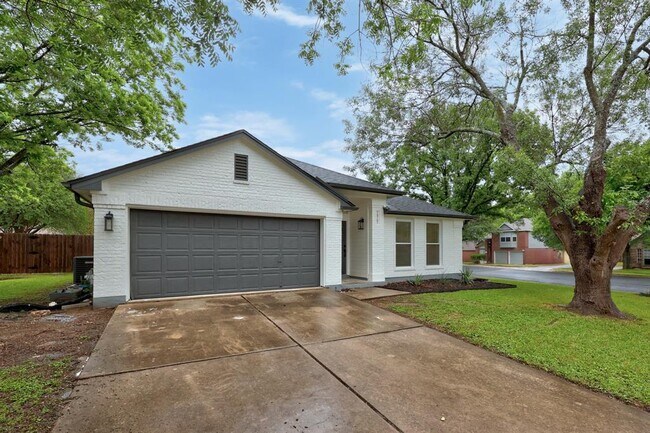 Building Photo - 13101 Fieldgate Dr