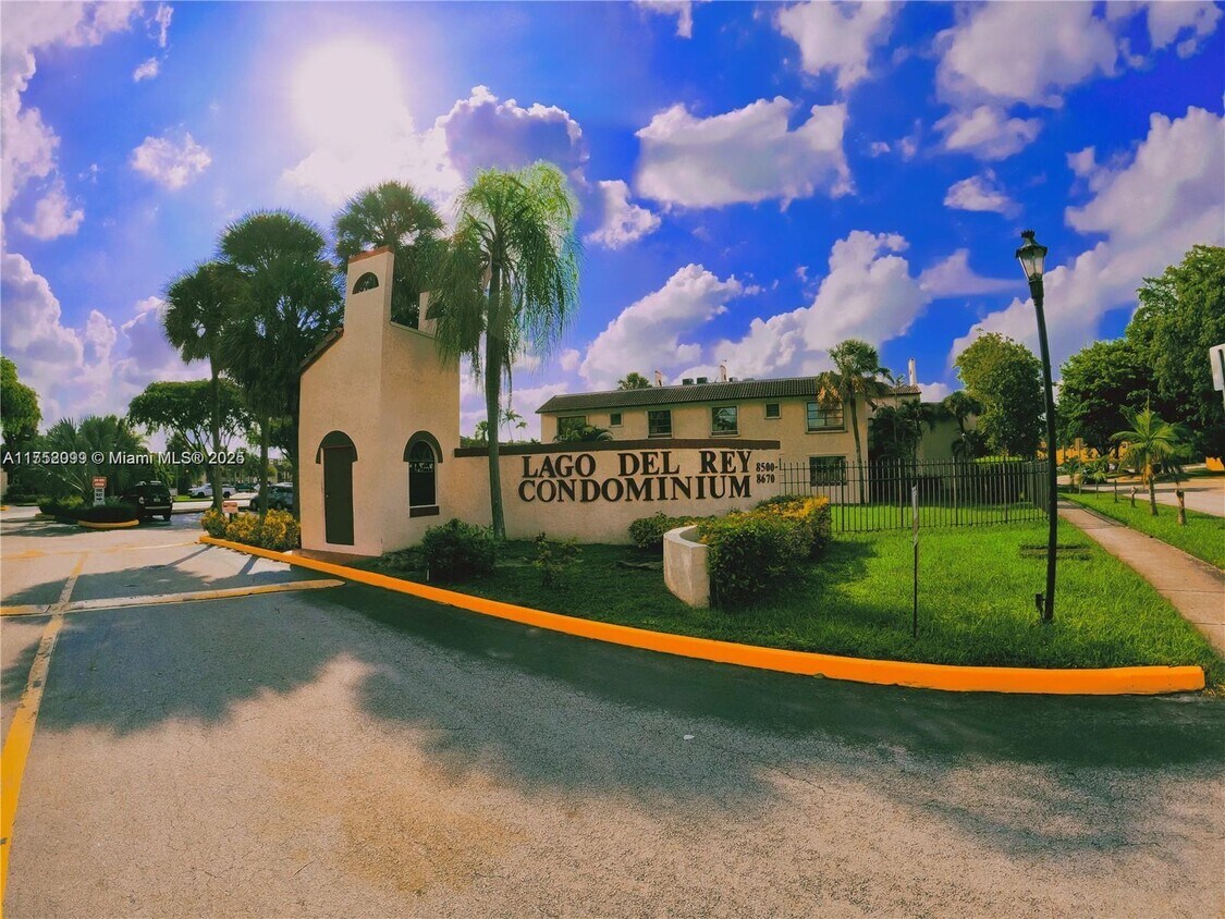 Primary Photo - 8540 SW 149th Ave
