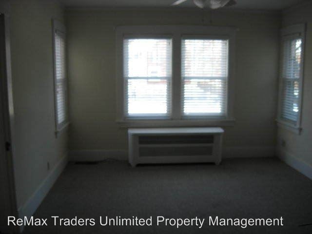 Building Photo - 4 br, 2 bath Apartment - 1505 Glen Ave.
