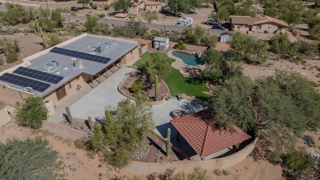 Foto del edificio - 4 Bedrooms, 3 Bathrooms