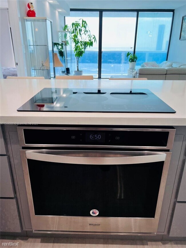 Foto del edificio - 2 br, 2 bath Condo - 20515 E Country Club ...