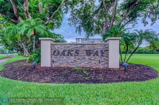 Building Photo - 3507 Oaks Way