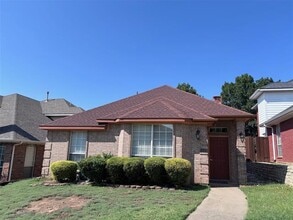 Building Photo - 1348 Riley Dr