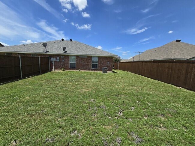 Building Photo - 1185 Greywood Dr