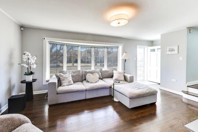 Foto del edificio - 4138 N Olcott Ave