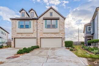 Building Photo - 8700 Laurel Crest Dr