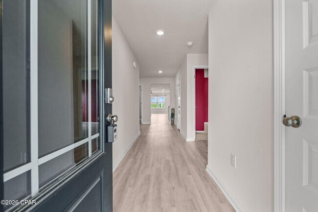 Foto del edificio - 6416 Bellavia Ln