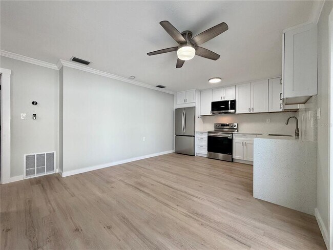 Foto del edificio - 13299 3rd St E