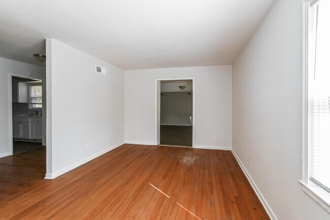 Foto del edificio - 3046 S Edgeware Rd
