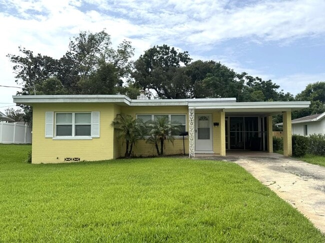 Adorable Beachside Bungalow - Adorable Beachside Bungalow House