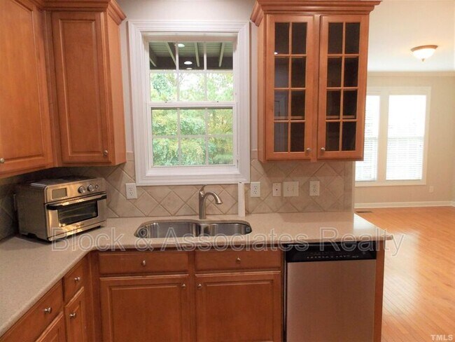 Foto del edificio - 4032 Abbey Park Way