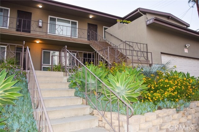 Building Photo - 1637 W Malvern Ave