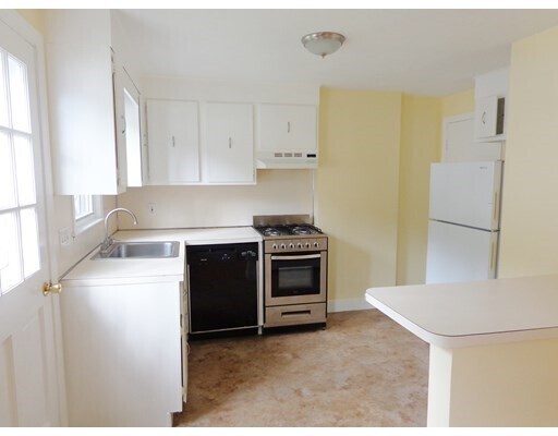 Foto del edificio - 53 Pearson Rd