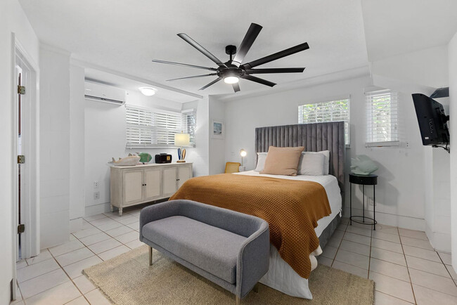 Building Photo - 152 Manresa Rd