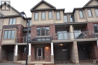 Building Photo - 16 Workman Ln
