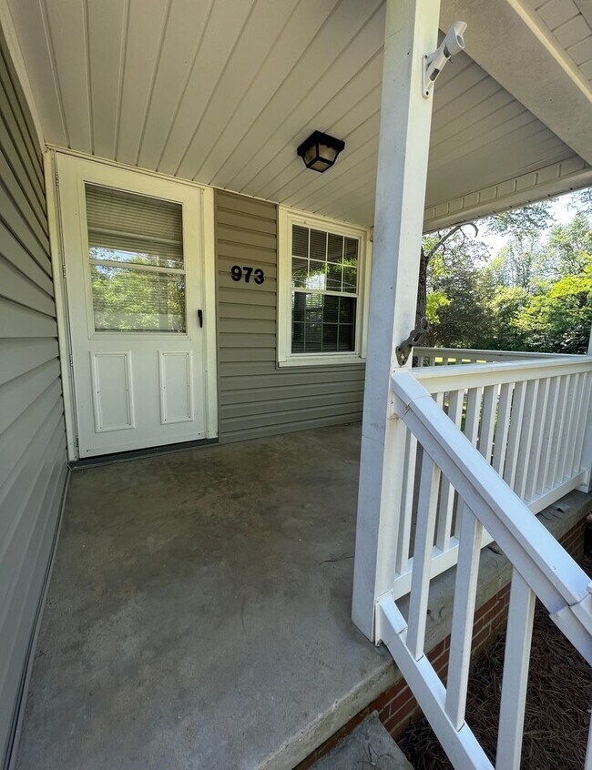 Building Photo - FOR RENT DAVIE COUNTY!!