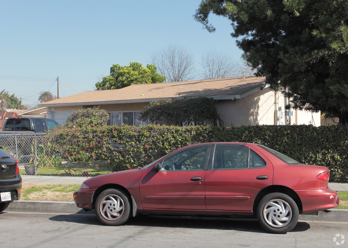 Building Photo - 16122-16128 Eucalyptus Ave